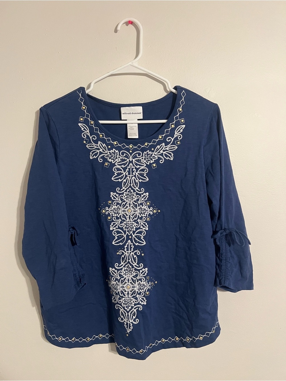 Alfred Dunner Women's Blue Long Sleeve Shirt Size Medium White Floral Embroidery